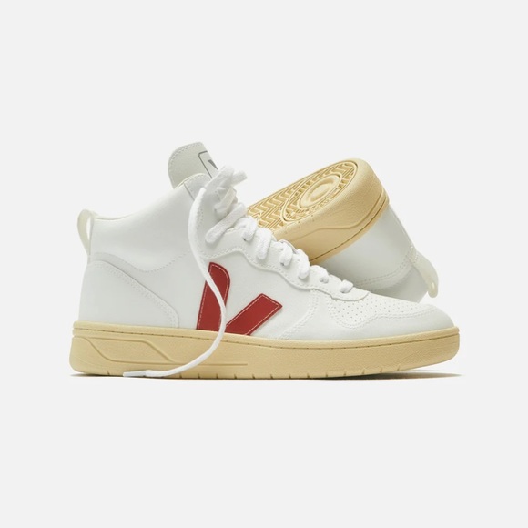 Veja Shoes - VEJA V15 CWL White Rouille Butter Sole MINT Condition